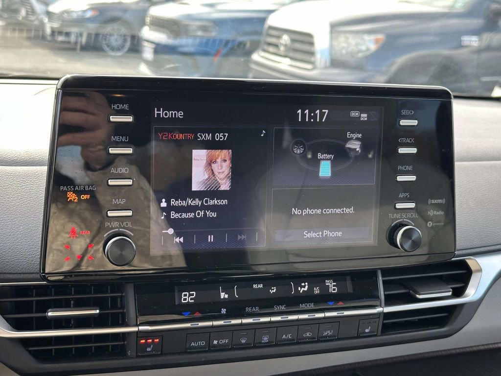 Used 2023 Toyota Sienna XLE image 26