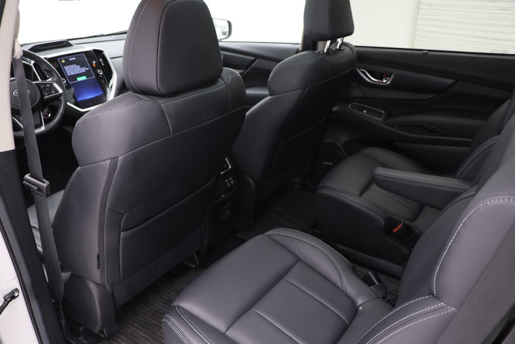 Used 2023 Subaru Ascent Limited w/ Technology Package AWD/4WD image 10