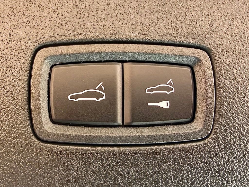 New 2026 Porsche Cayenne Coupe image 26