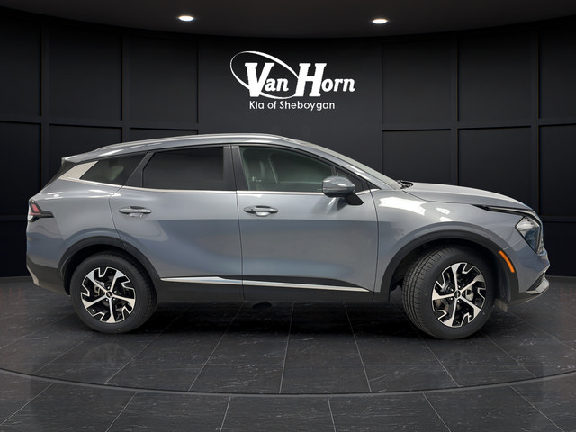 Used 2023 Kia Sportage EX AWD/4WD image 8