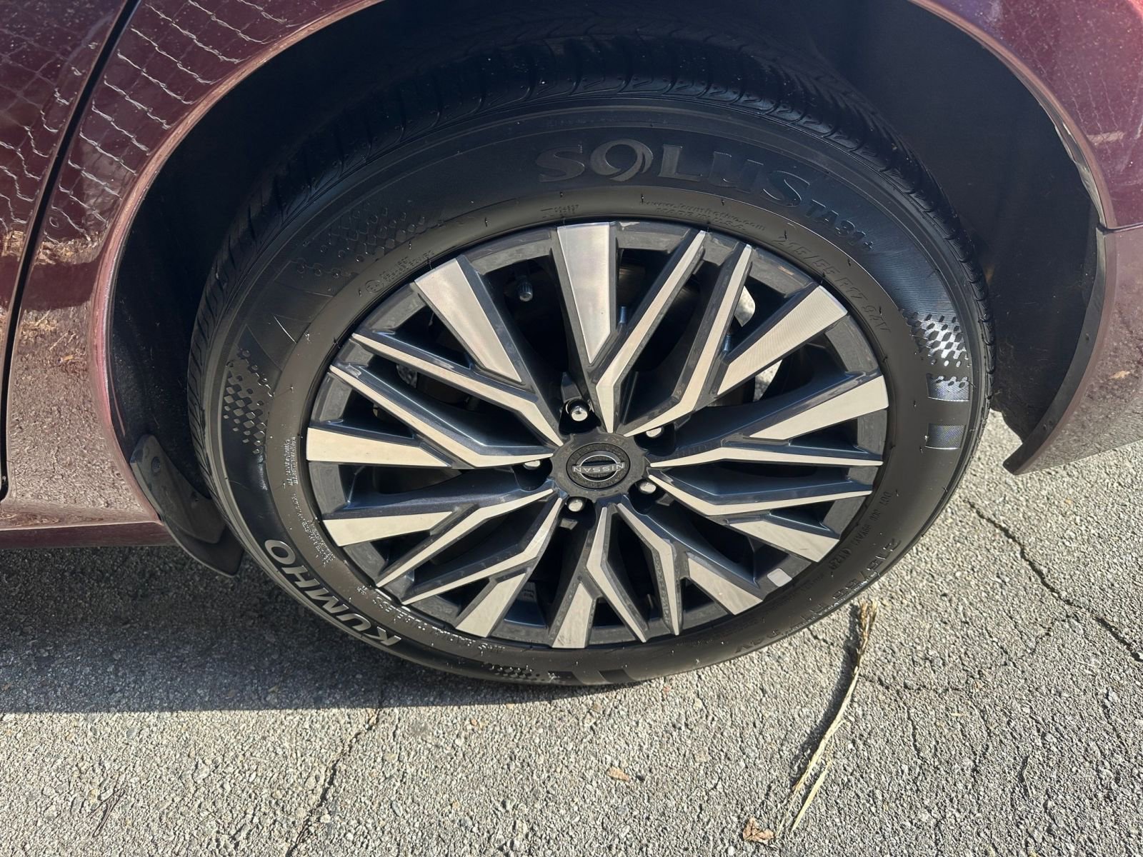 Used 2025 Nissan Altima 2.5 SV FWD image 35