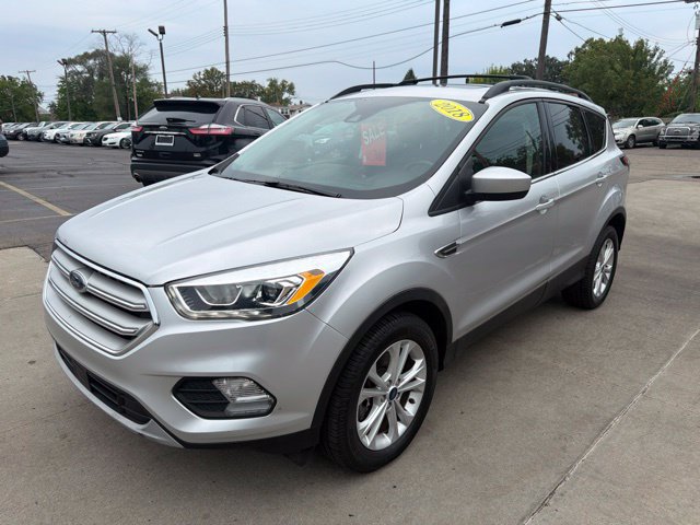 Used 2018 Ford Escape SEL w/ Ford Safe & Smart Package AWD/4WD image 3