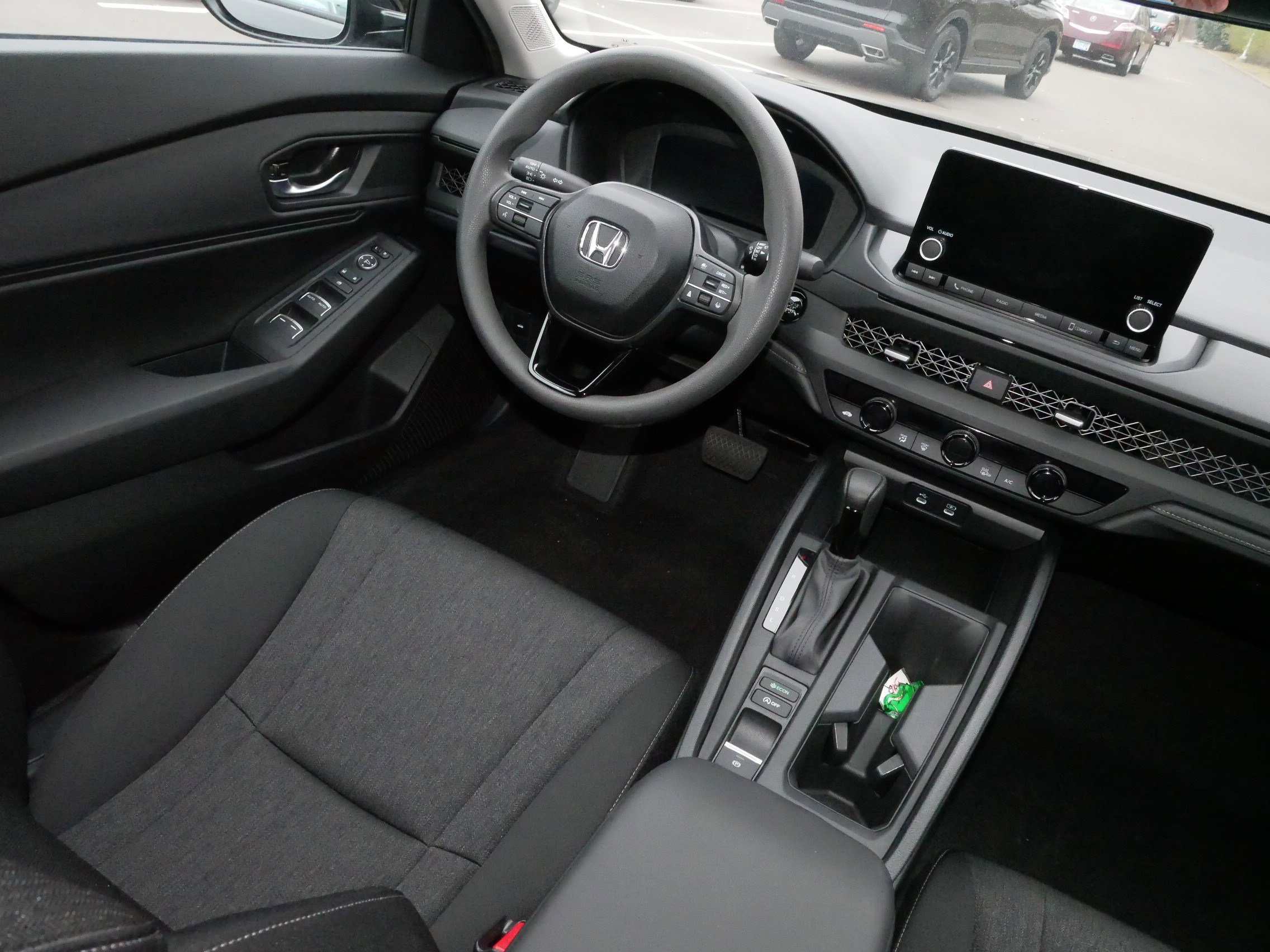 Certified 2025 Honda Accord SE image 9