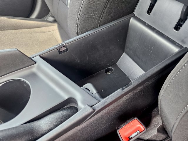 Used 2025 Hyundai Elantra Sport FWD image 26