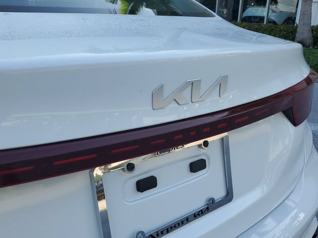 Certified 2023 Kia Forte LXS FWD image 7