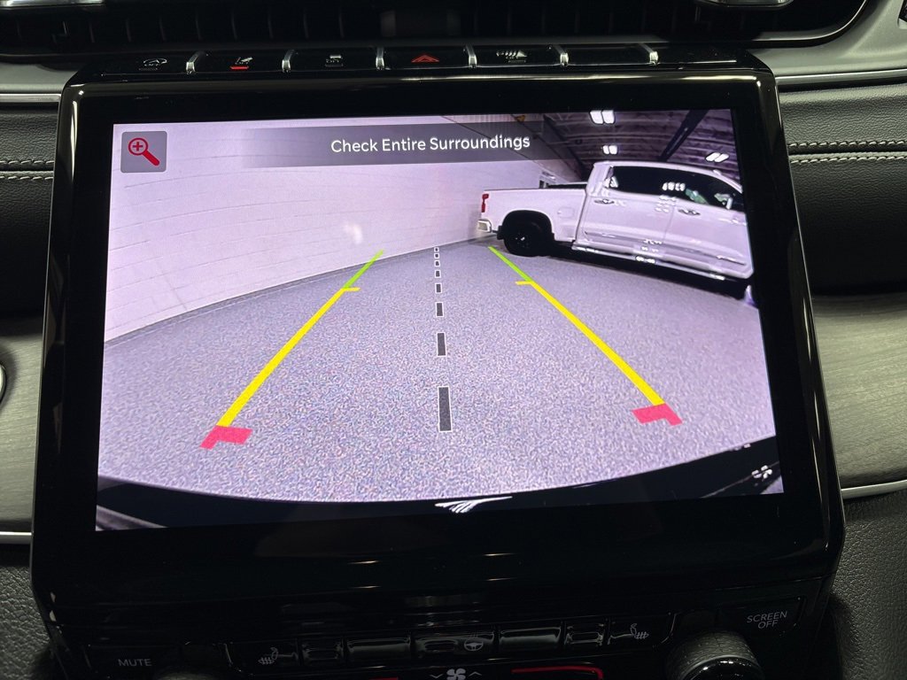 New 2025 Jeep Grand Cherokee Limited w/ Black Appearance Package image 16