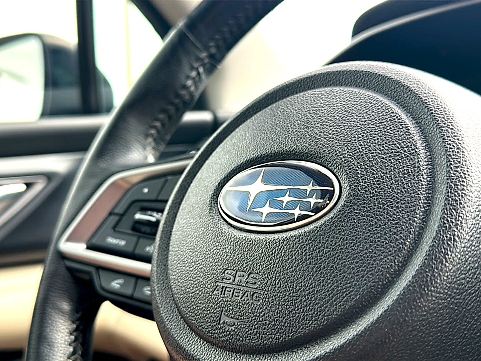 Used 2022 Subaru Ascent Limited AWD/4WD image 34