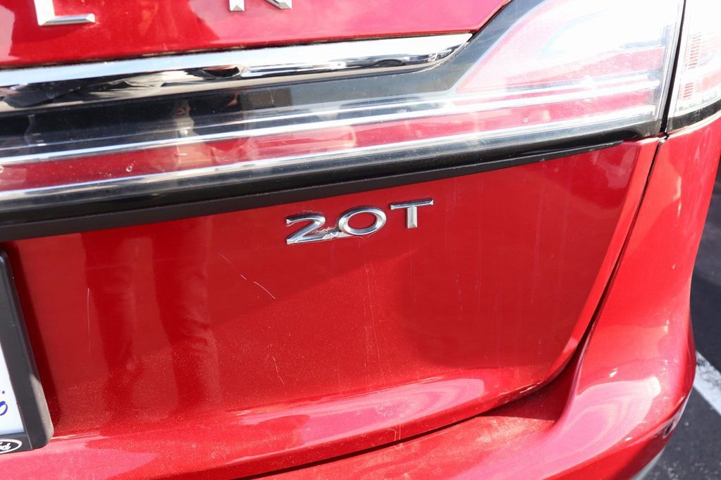 Used 2020 Lincoln Nautilus Reserve image 5