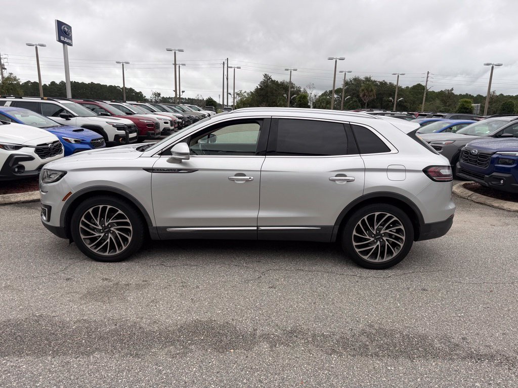 Used 2019 Lincoln Nautilus Reserve FWD image 10