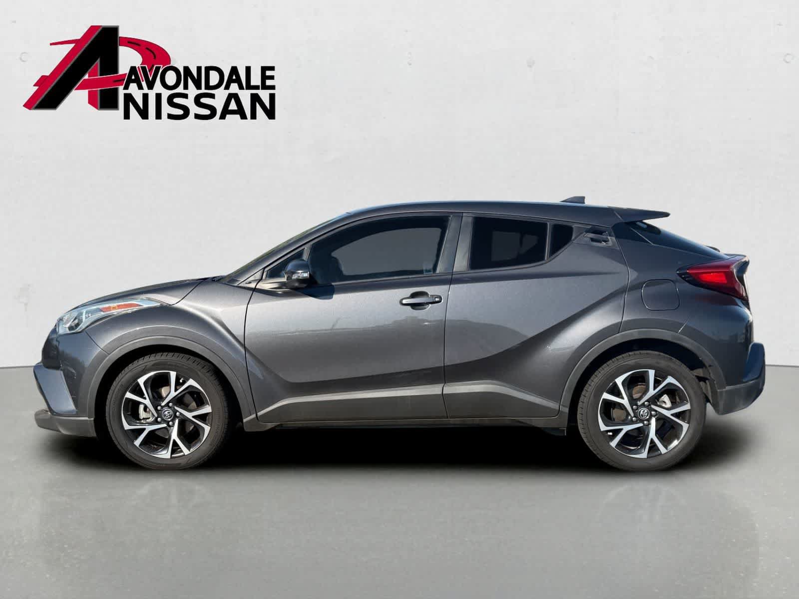 Used 2018 Toyota C-HR XLE FWD image 3