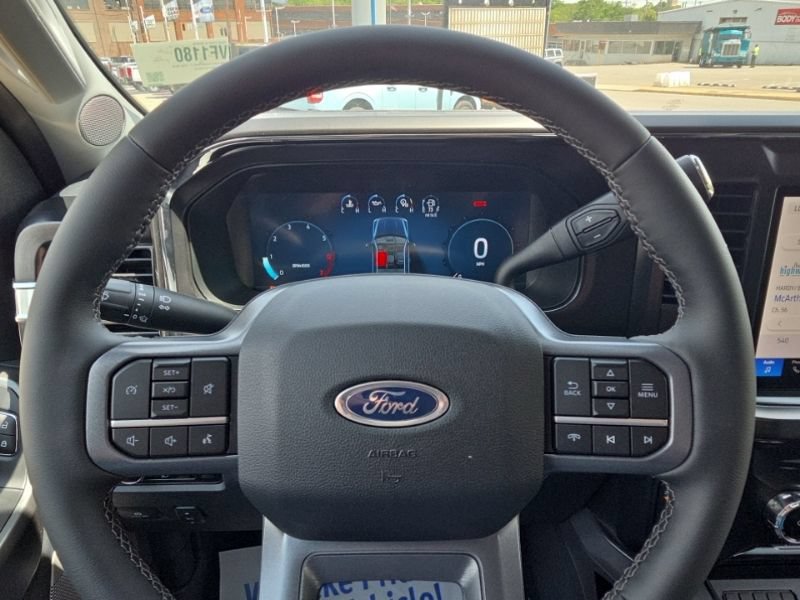 New 2026 Ford F250 Lariat w/ Black Appearance Package AWD/4WD image 32