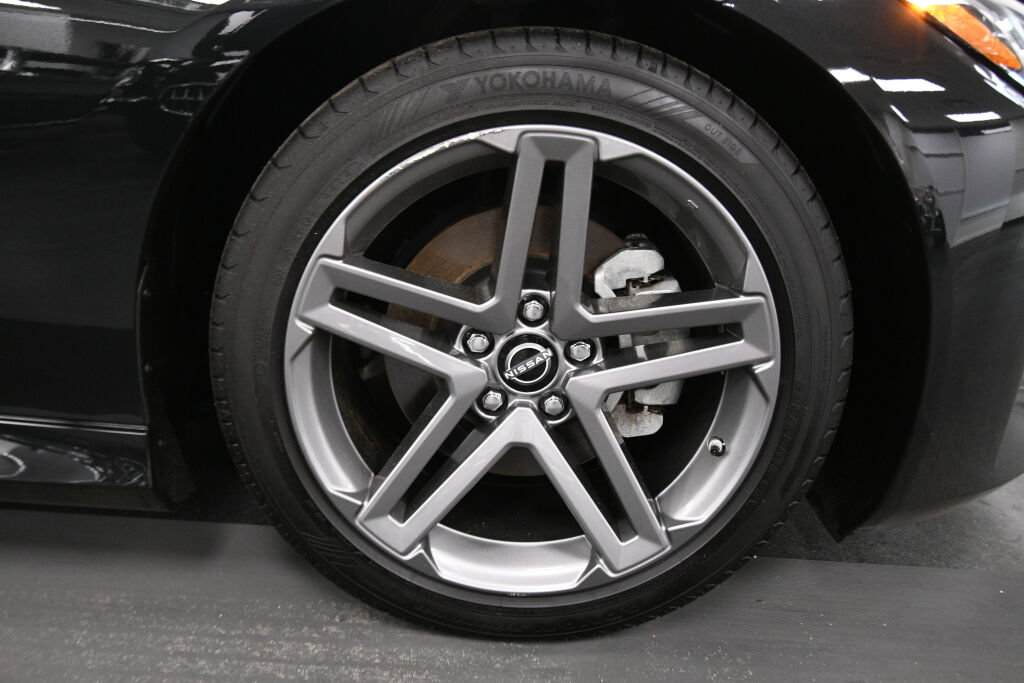 Used 2025 Nissan Z Sport w/ Floor Mat Package RWD image 25