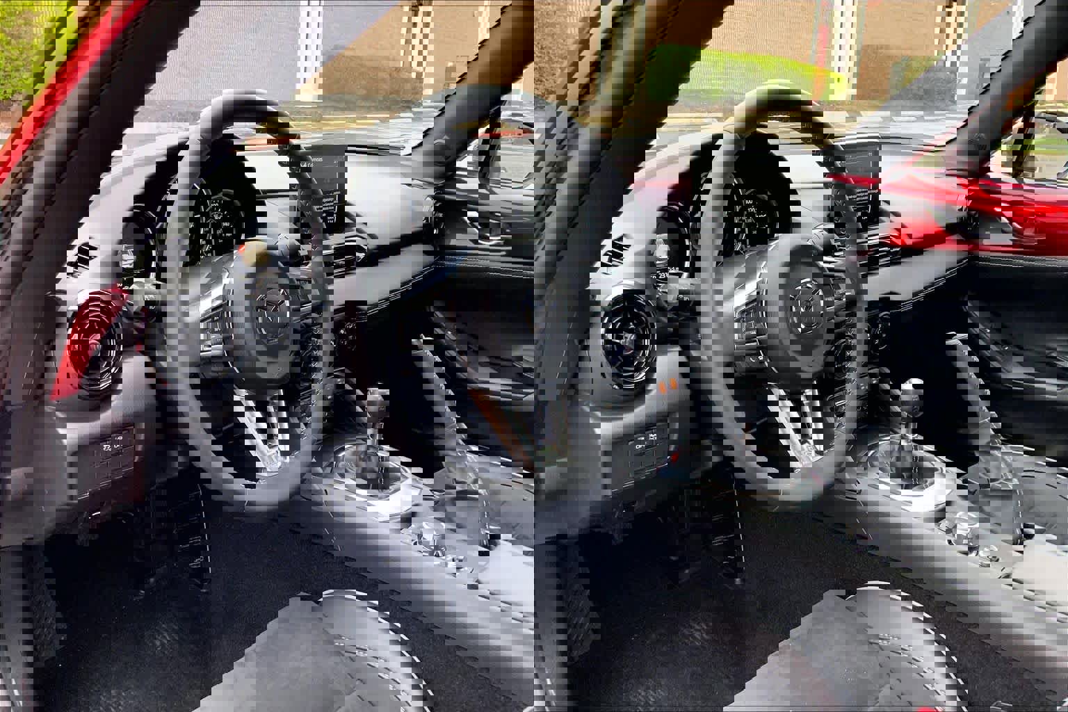 Used 2023 MAZDA MX-5 Miata Club w/ Weather Package image 18