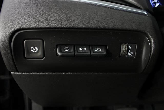 Used 2023 Buick Enclave Avenir w/ Avenir Technology Package image 9