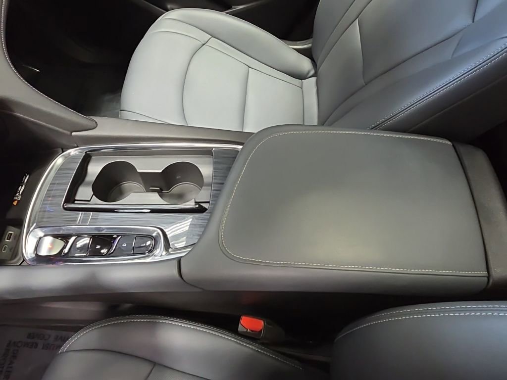 Used 2023 Buick Enclave Essence w/ Experience Buick Package AWD/4WD image 25
