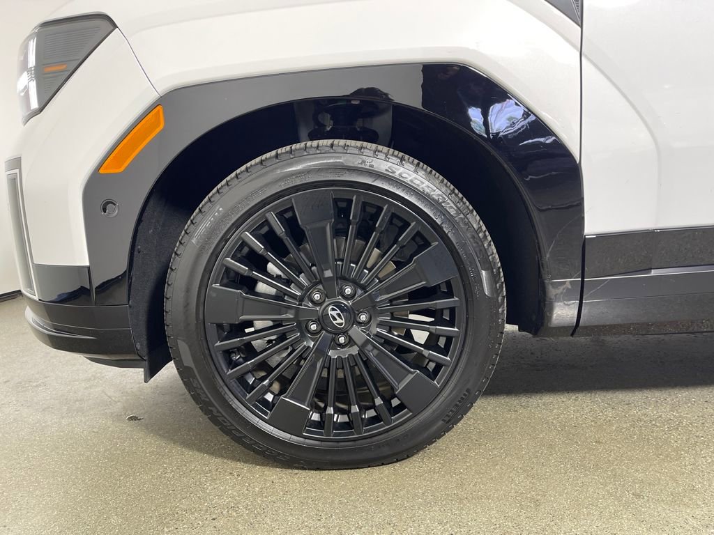 Certified 2025 Hyundai Santa Fe Calligraphy image 11