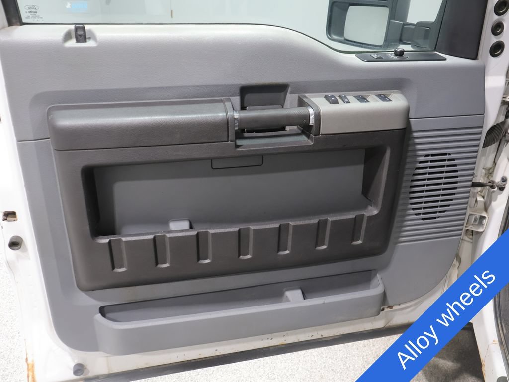 Used 2015 Ford F250 XLT AWD/4WD image 13