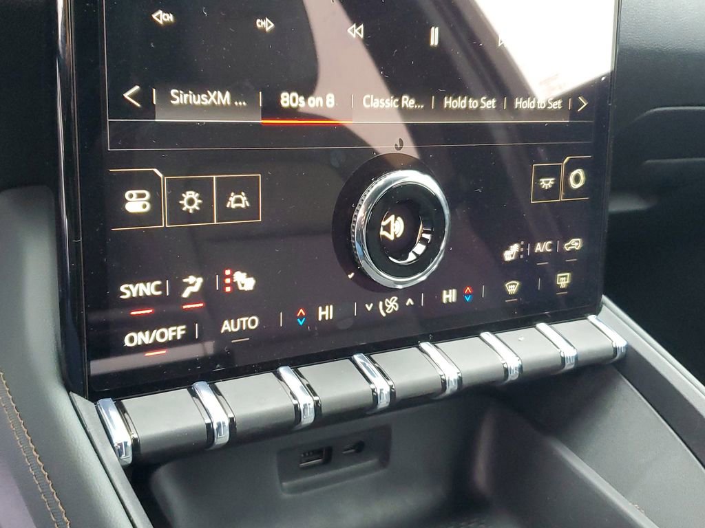 New 2026 GMC Terrain AT4 w/ LPO, Black Badging Package image 25