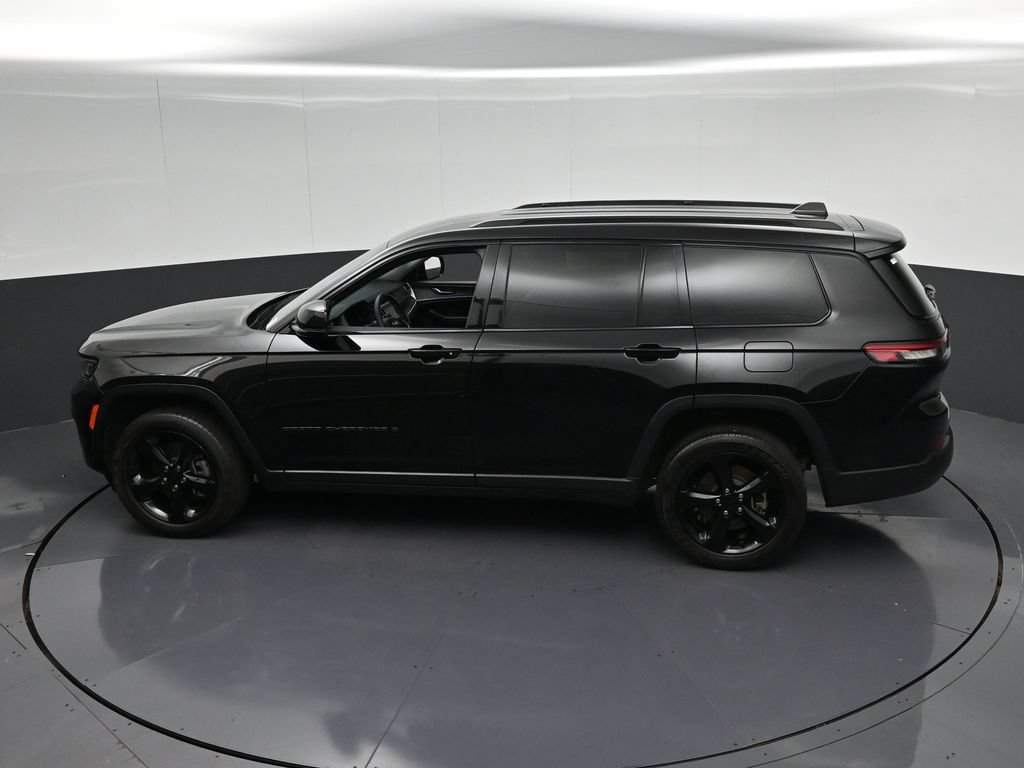 Used 2024 Jeep Grand Cherokee L Limited w/ Black Appearance Package RWD image 25