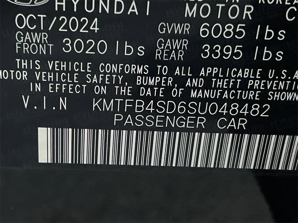 Used 2025 Genesis G90 3.5T image 34