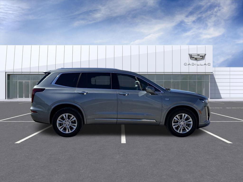 Certified 2023 Cadillac XT6 Luxury AWD/4WD image 2