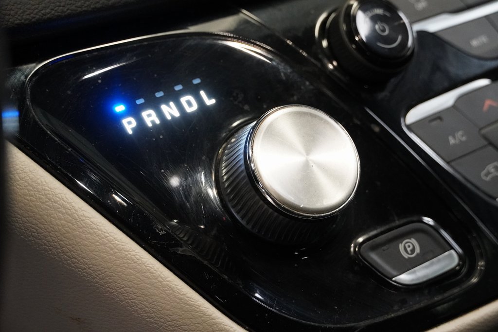 Used 2019 Chrysler Pacifica Touring-L image 20