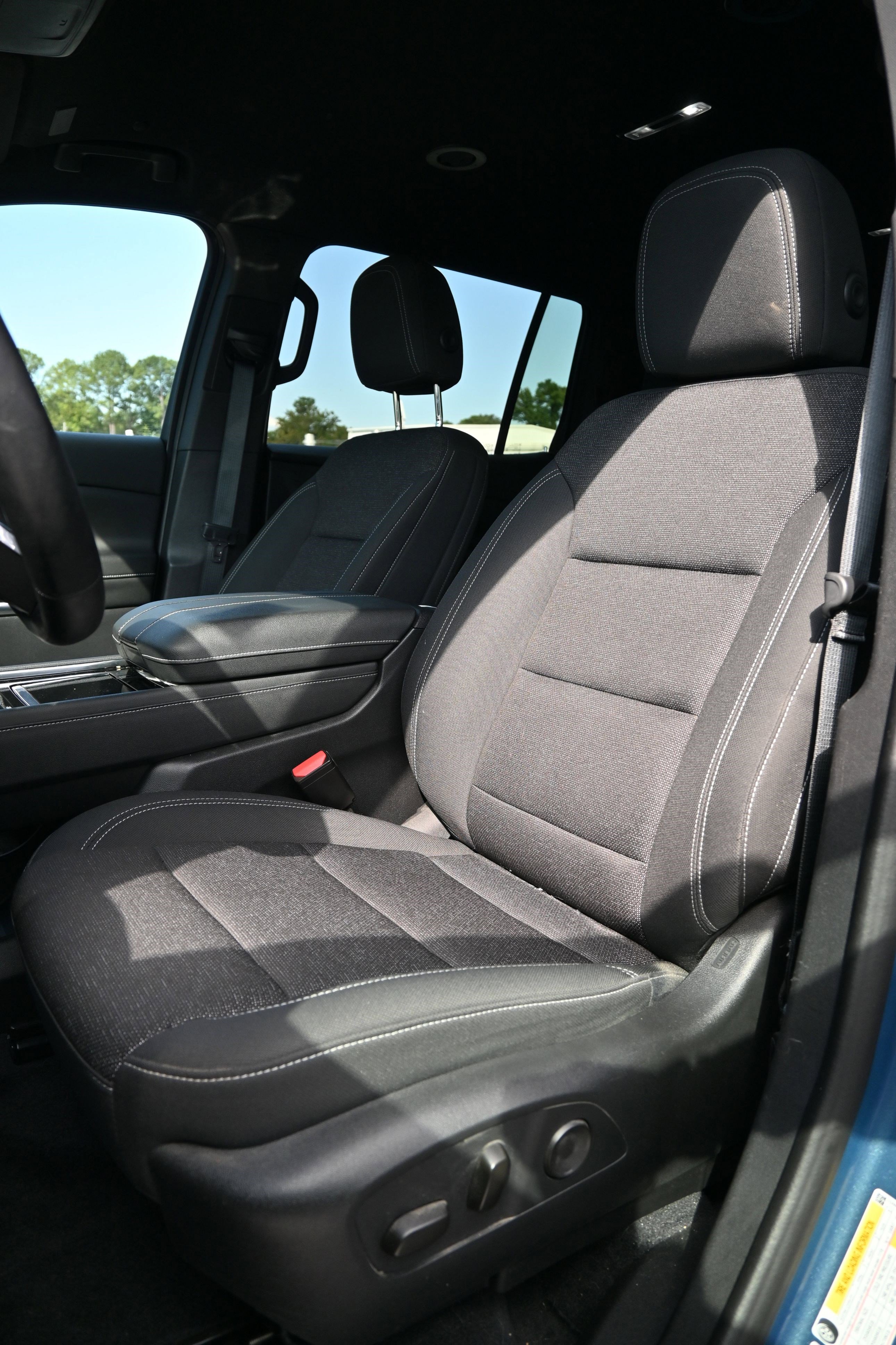 Used 2024 Chevrolet Traverse LT image 17