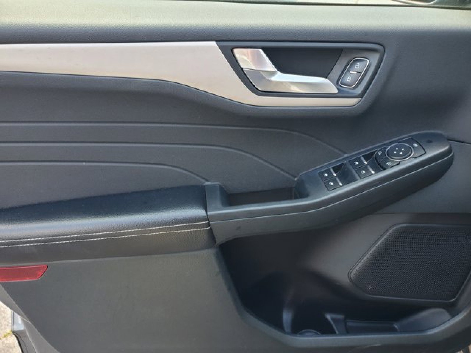 Certified 2022 Ford Escape SEL image 13