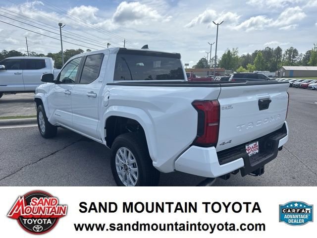 Used 2026 Toyota Tacoma SR5 AWD/4WD image 5
