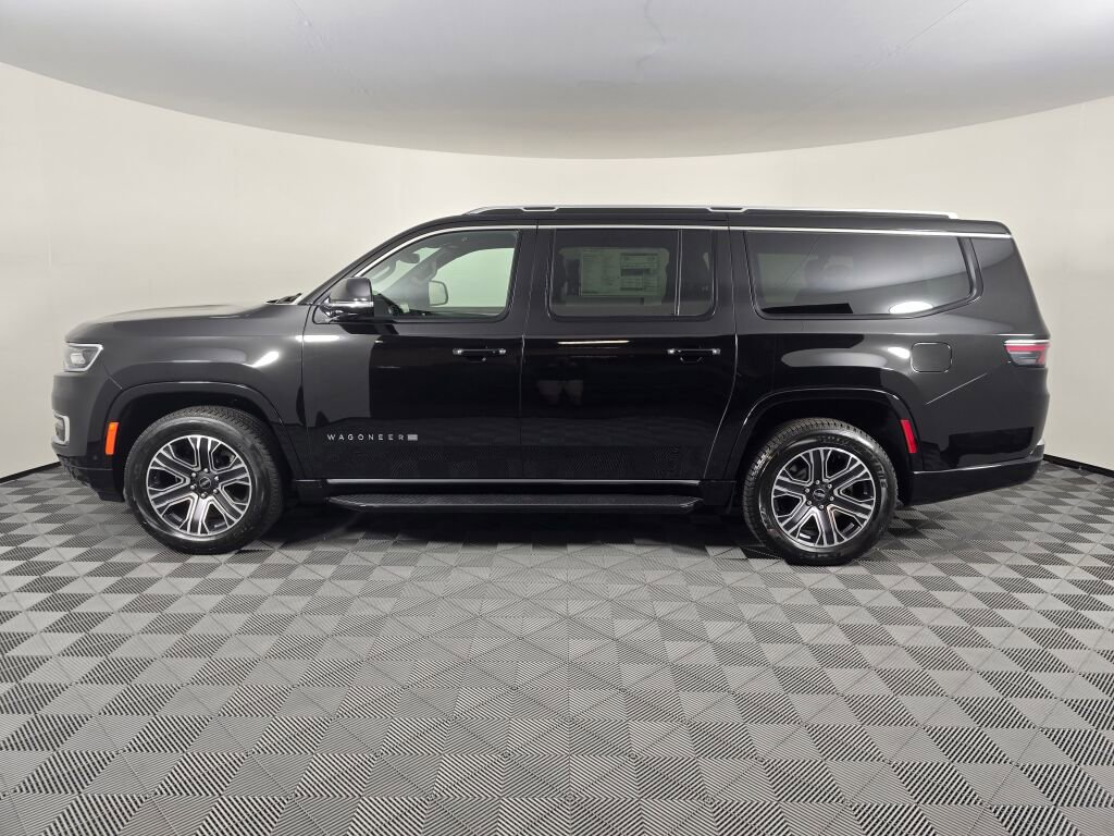 New 2025 Jeep Wagoneer L 4WD w/ HD Trailer Tow Package image 7