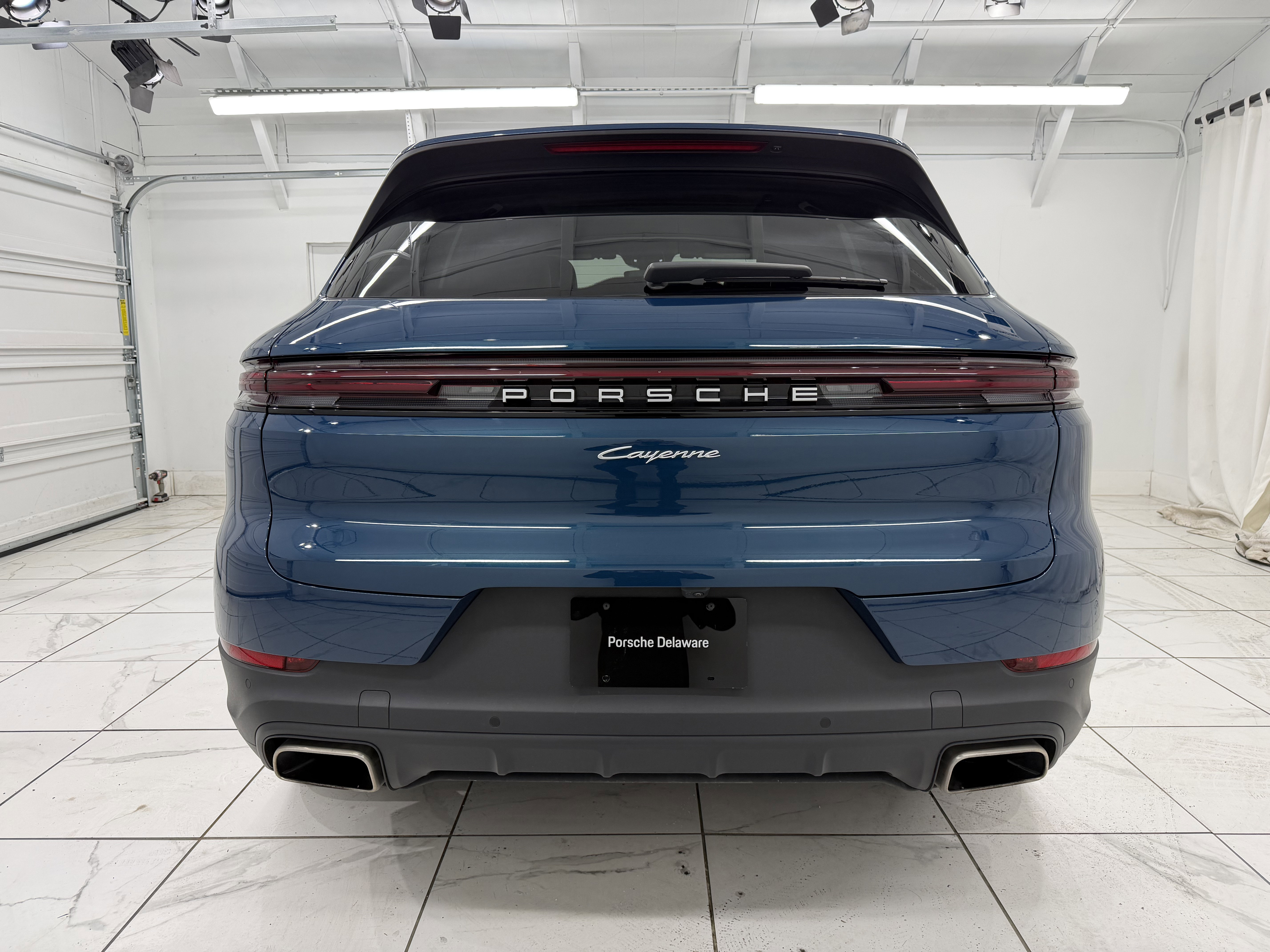 Certified 2024 Porsche Cayenne w/ Premium Package Plus (PFM) image 13