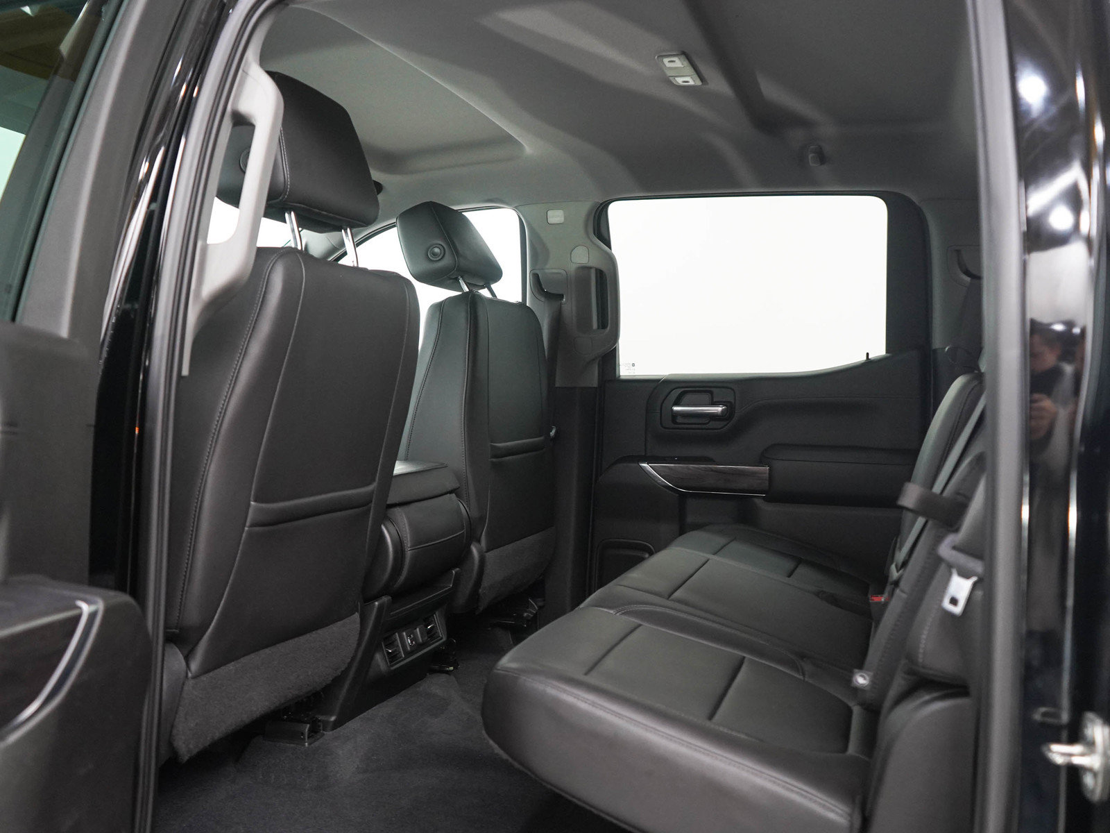 Used 2019 Chevrolet Silverado 1500 LTZ AWD/4WD image 16