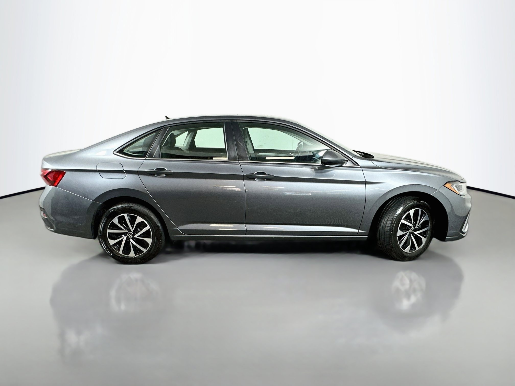 Used 2025 Volkswagen Jetta S FWD image 8