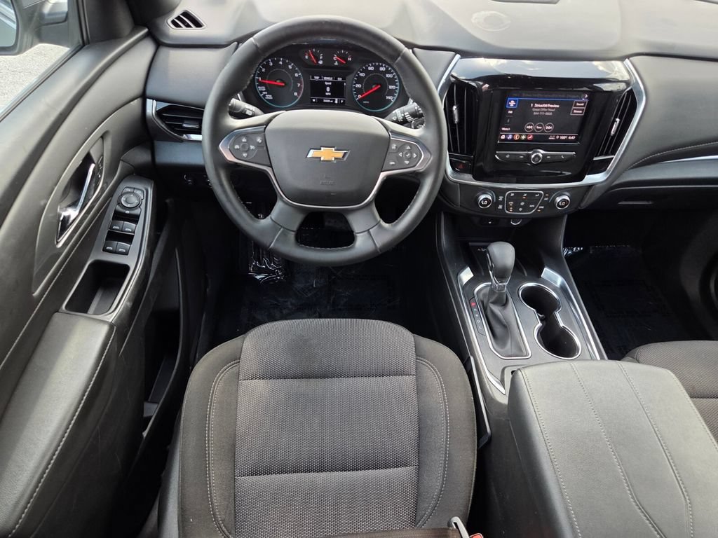 Certified 2023 Chevrolet Traverse LT FWD image 10