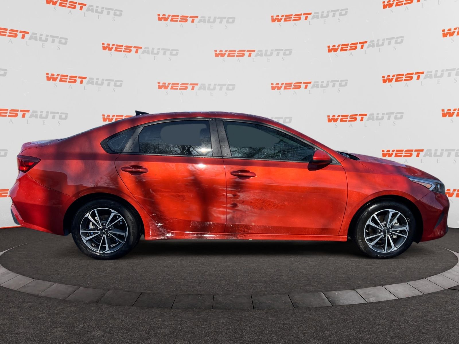 Used 2023 Kia Forte LXS FWD image 6