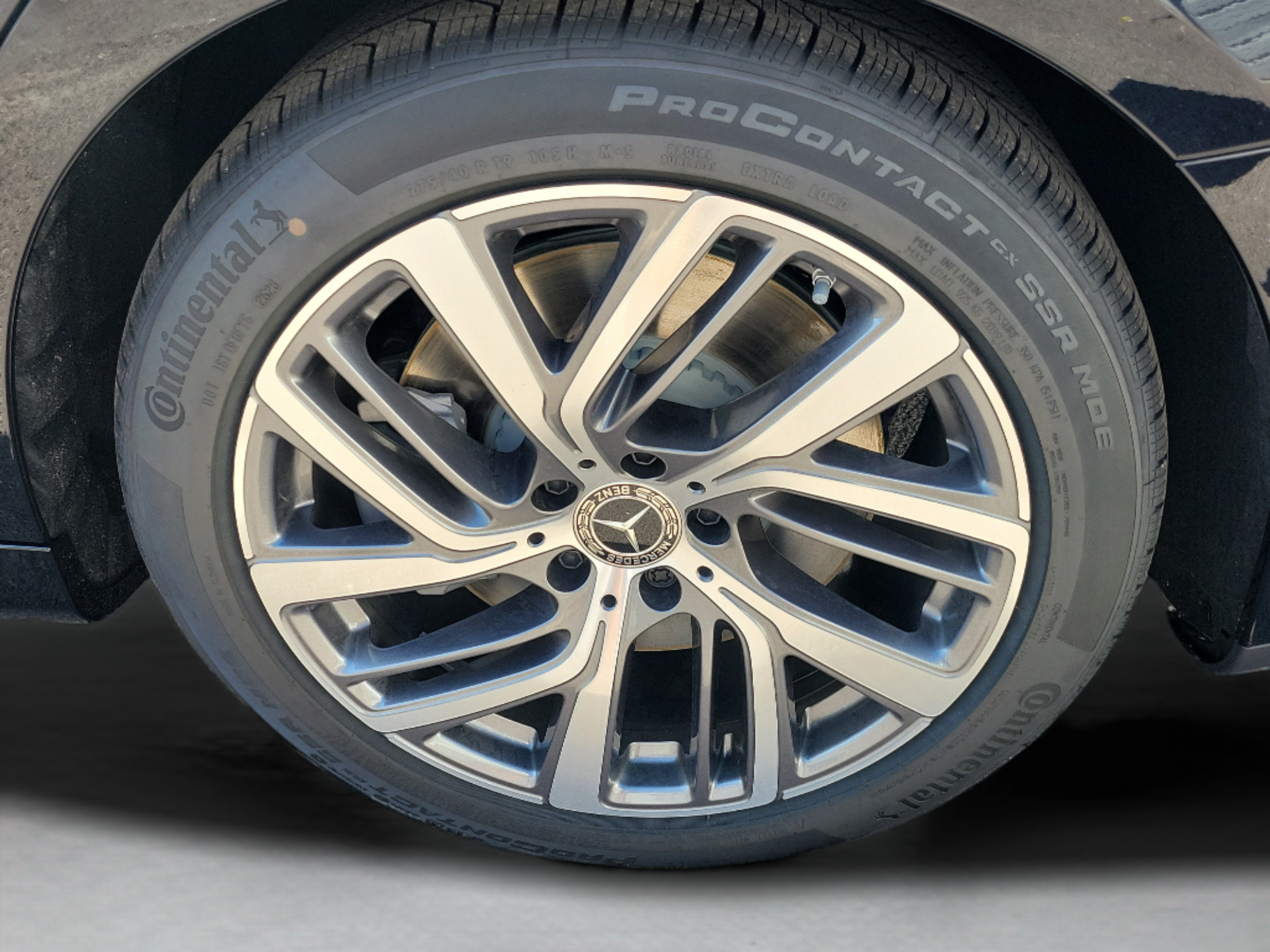 New 2027 Mercedes-Benz E 450 4MATIC Sedan image 30