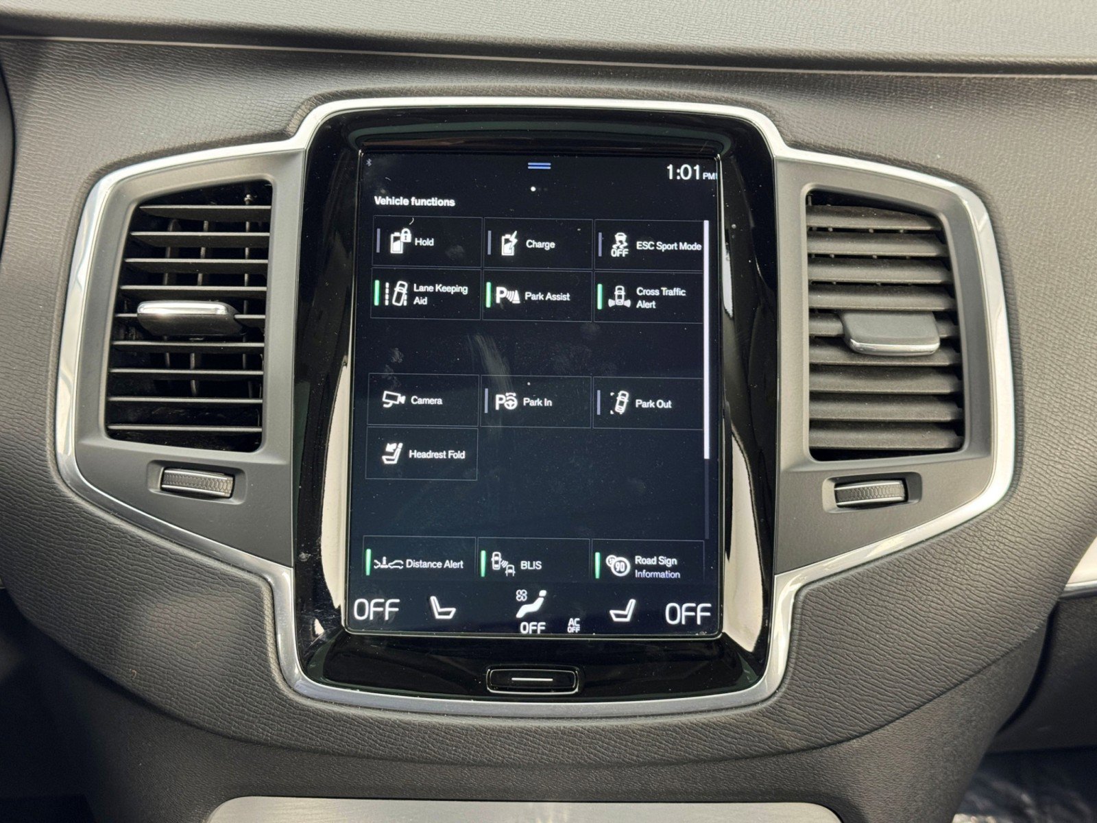 Used 2018 Volvo XC90 T8 Momentum w/ Convenience Package AWD/4WD image 28