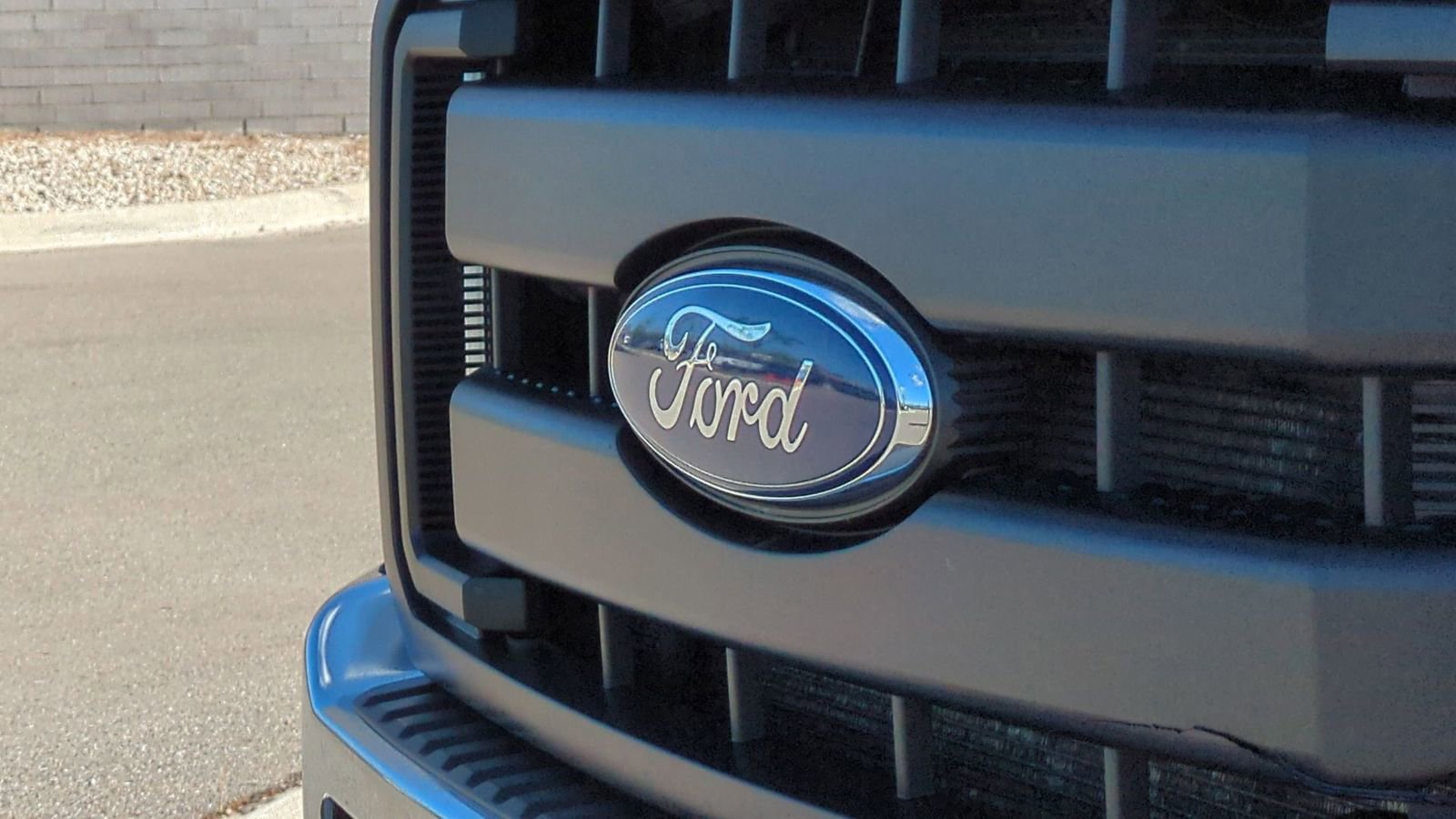 Used 2016 Ford F550 2WD Crew Cab Super Duty image 17