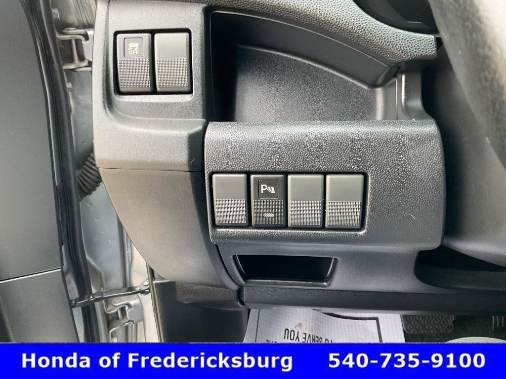 Used 2013 MAZDA MAZDA5 Touring FWD image 38