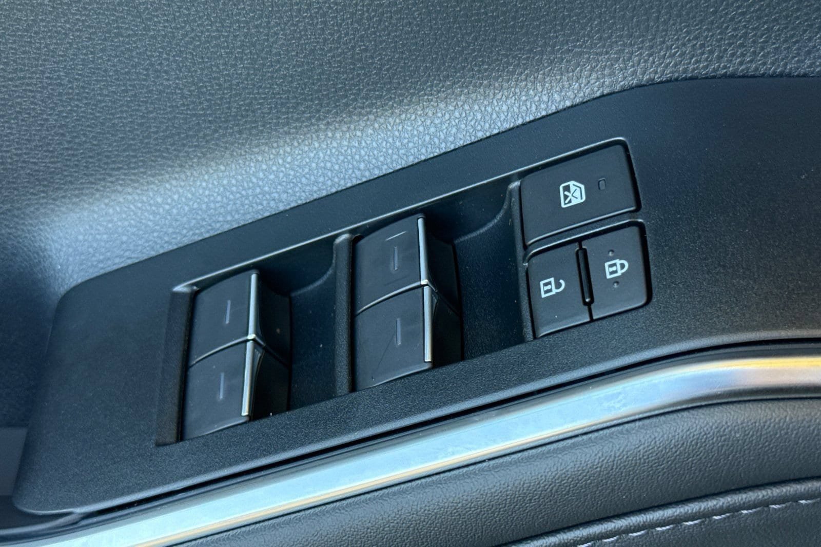 New 2026 Toyota Highlander Limited AWD/4WD image 11