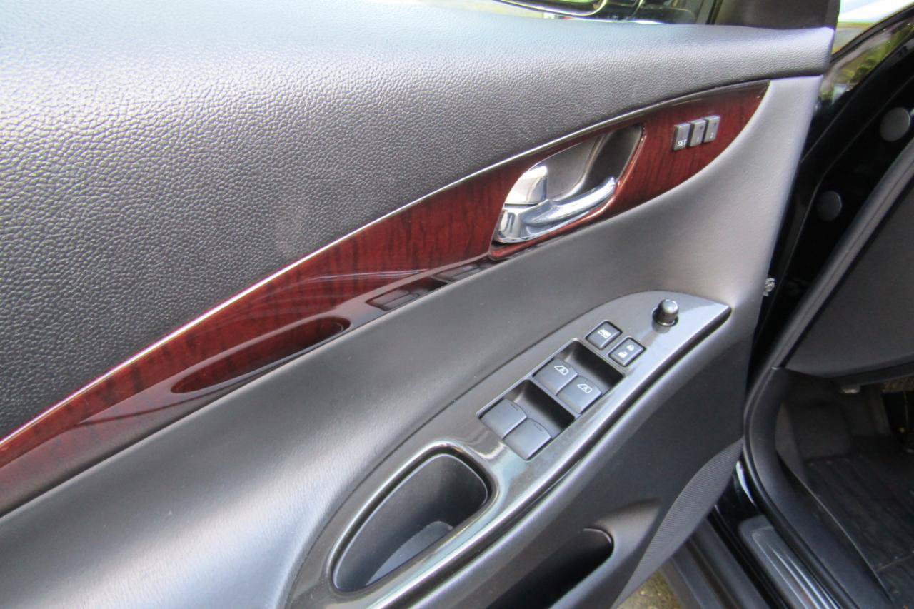 Used 2010 INFINITI EX35 Journey w/ Technology Pkg AWD/4WD image 38