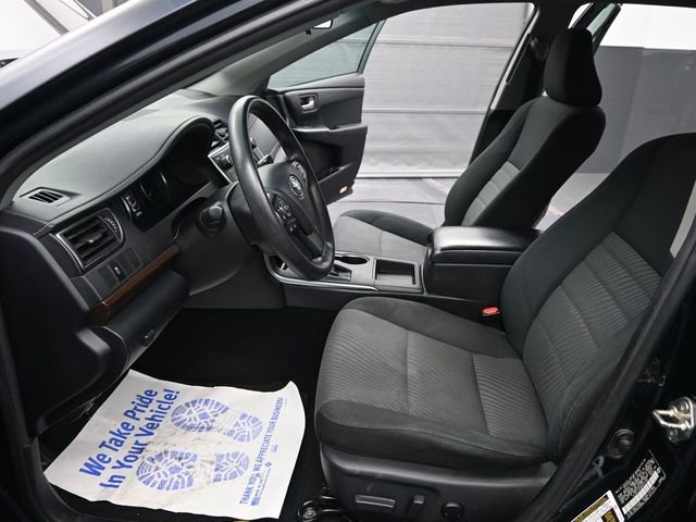 Used 2016 Toyota Camry LE image 11