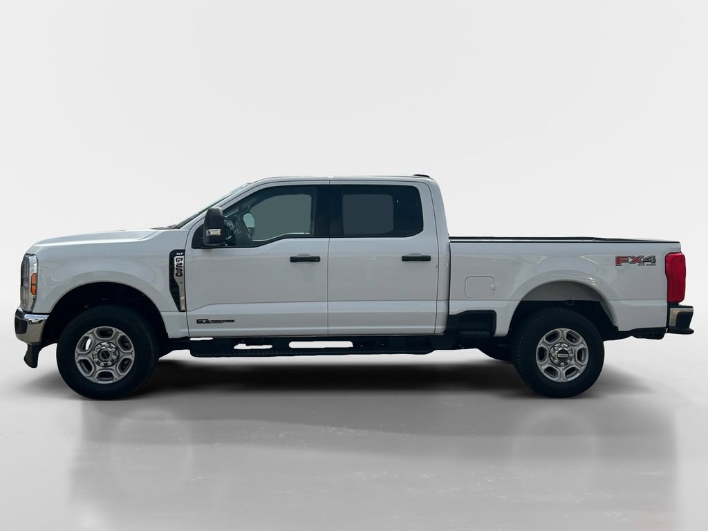 Used 2025 Ford F250 XLT w/ FX4 Off-Road Package AWD/4WD image 2