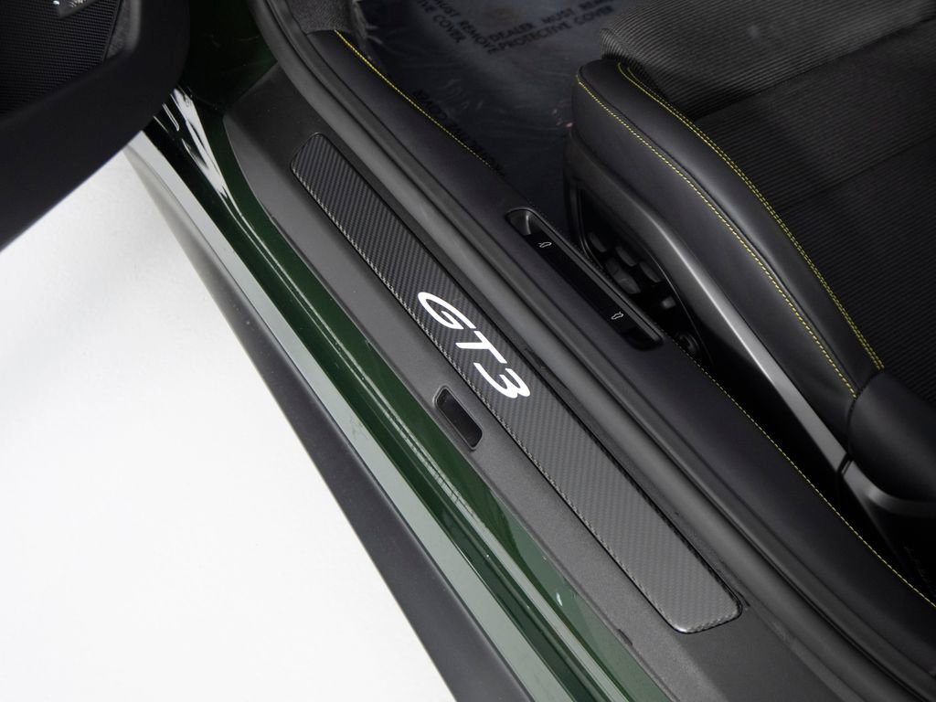 Certified 2025 Porsche 911 GT3 RWD image 20