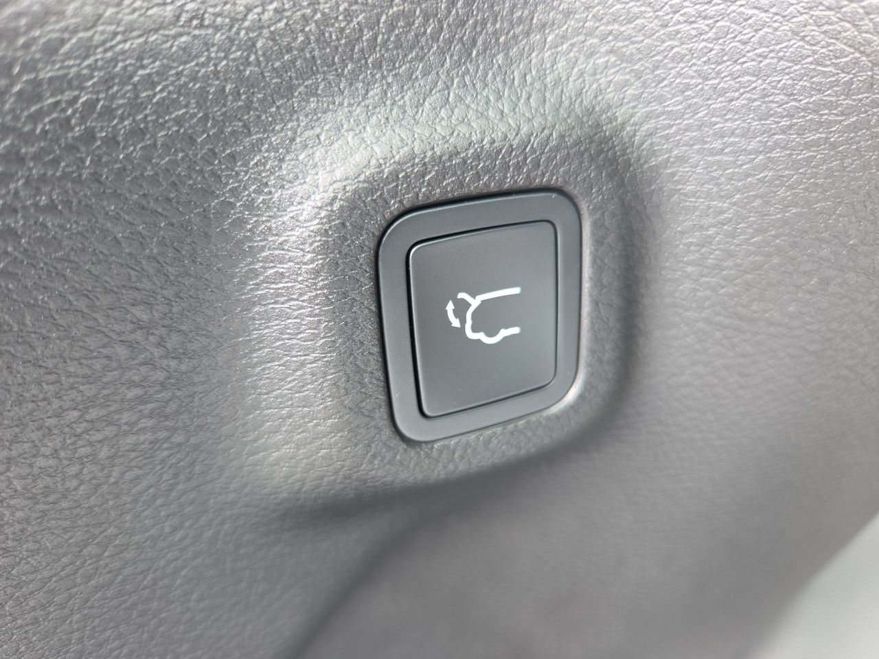 New 2026 Jeep Compass Latitude AWD/4WD image 12
