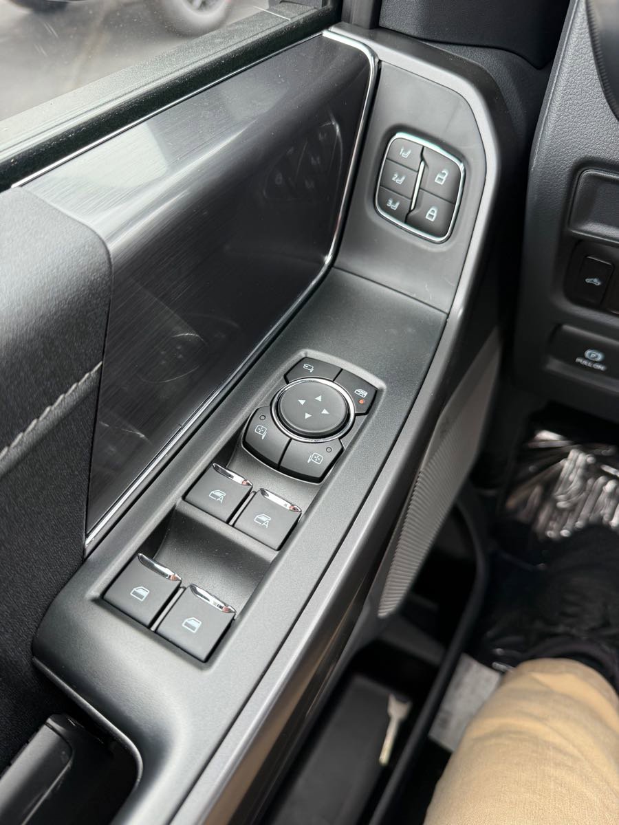 New 2025 Ford F150 Lariat image 27