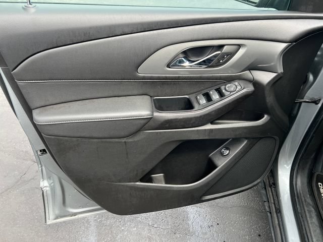 Certified 2023 Chevrolet Traverse LT FWD image 10