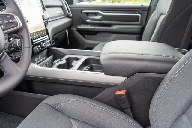 New 2026 RAM 1500 4x4 Crew Cab image 15