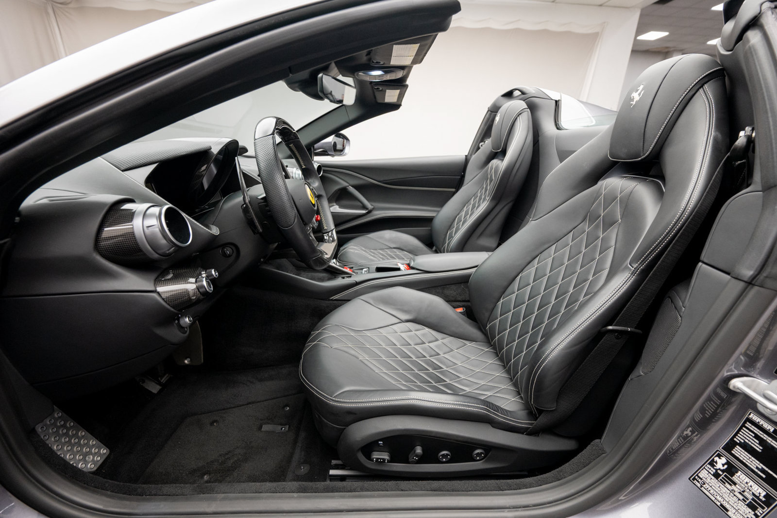 Used 2022 Ferrari 812 GTS RWD image 20