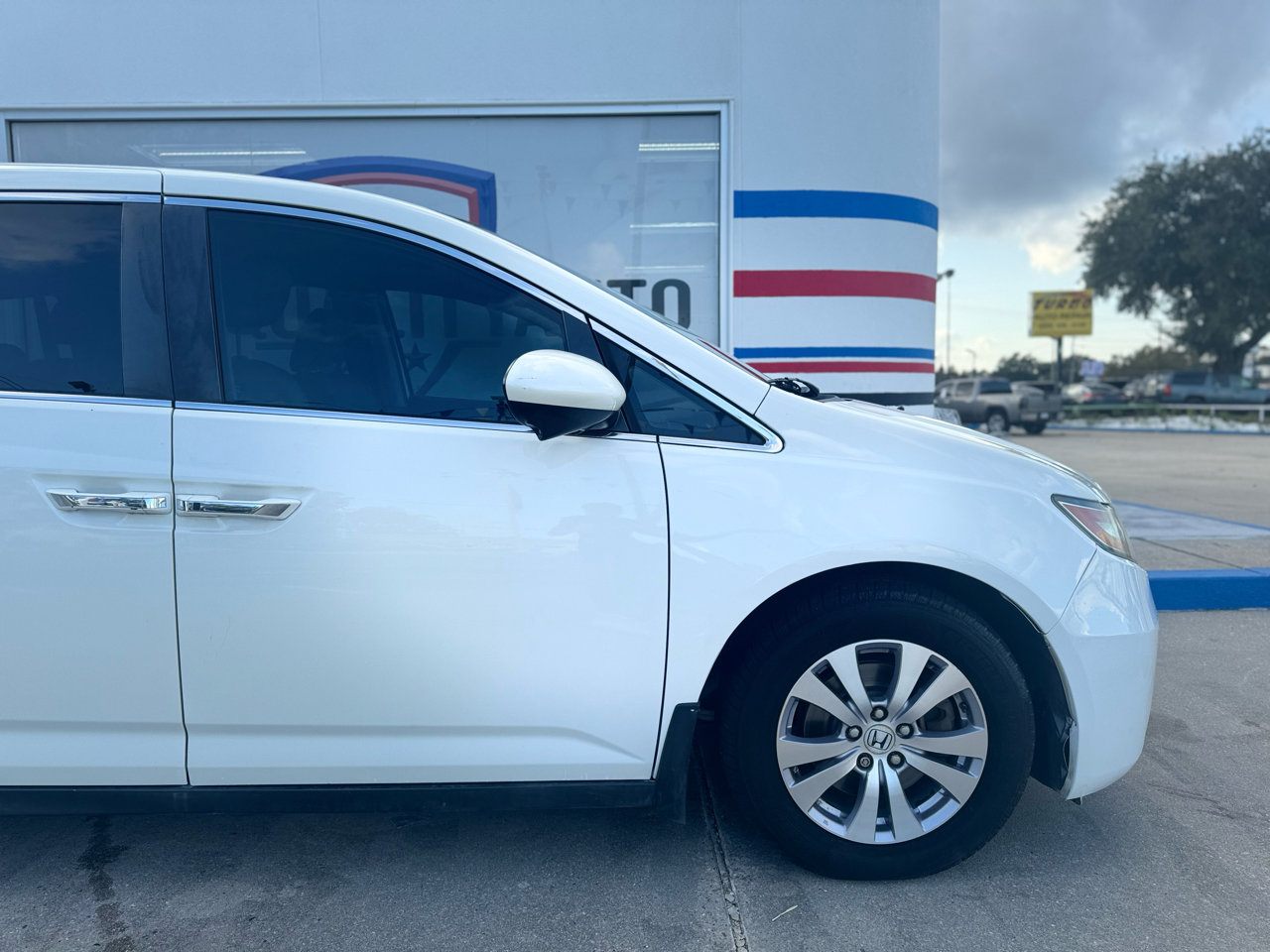 Used 2015 Honda Odyssey EX-L image 23